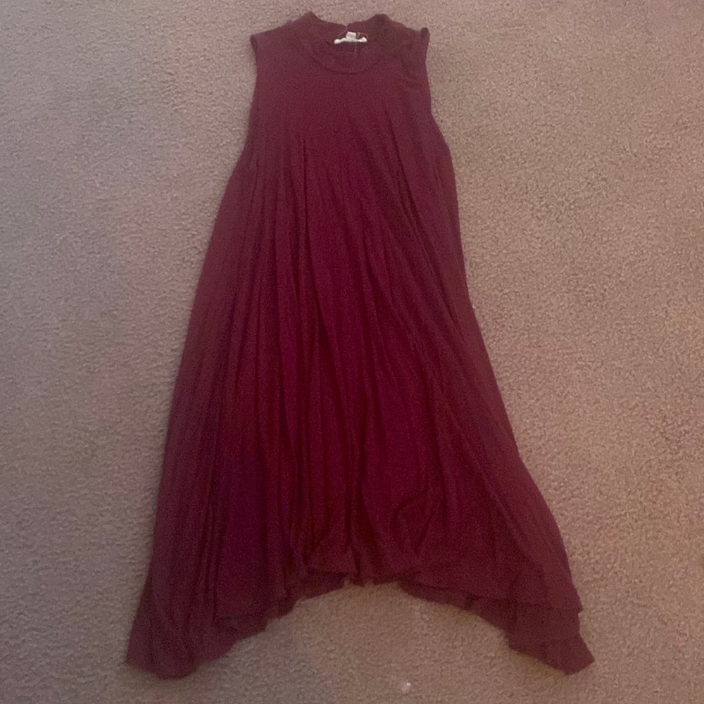 Super comfy tank dress 👗! FLOWY AND SLIMMING! Wine 🍷 red❤️